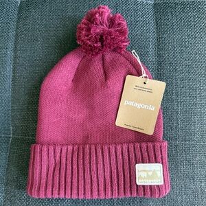 Patagonia Powder Town Beanie in Carmine Red (Maroon) NWT